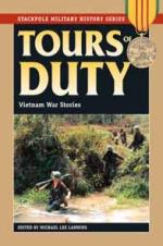 56082 - Lee Lanning, M. cur - Tours of Duty. Vietnam War Stories